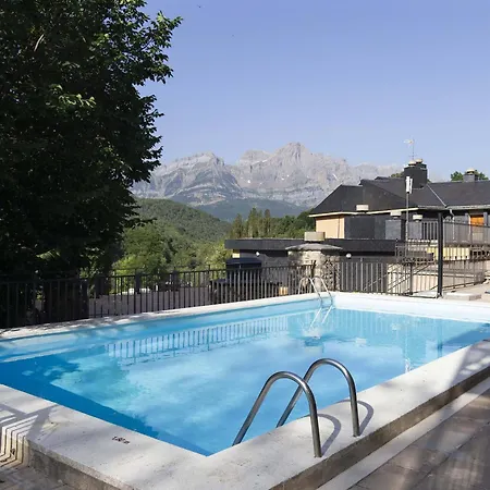 Cota Pistas By Bevalle * بانتيكوسا